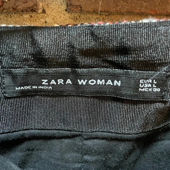 Zara Women's Yarn Embroidered Mini Skirt Size L - Picture 4 of 6